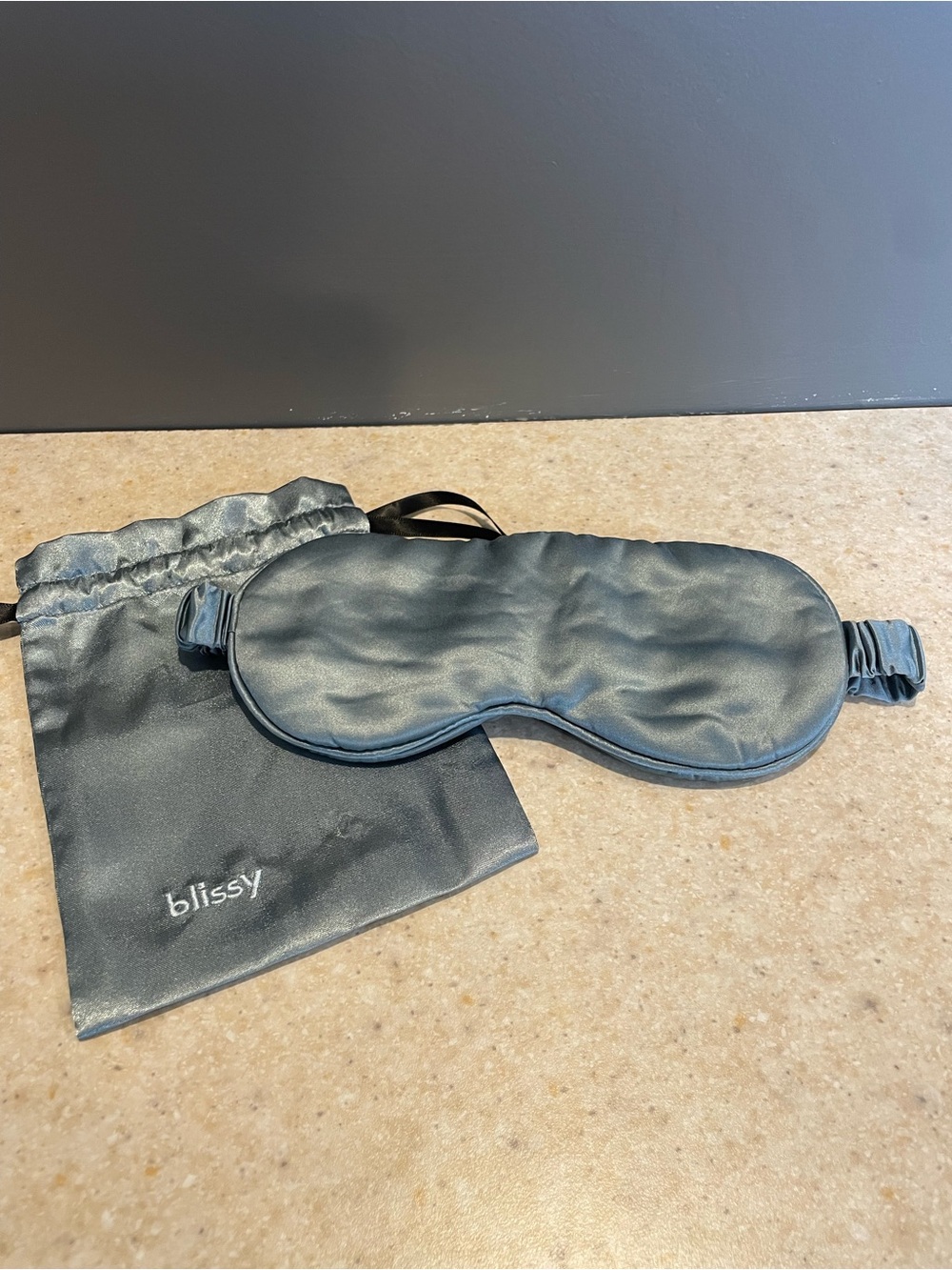 BLISSY Classic Mulberry Silk Sleep Mask with Travel Pouch Gray Unisex